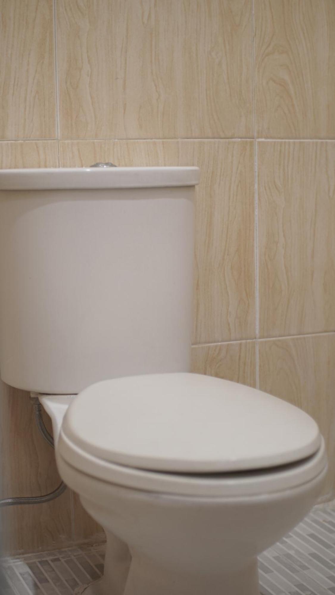 Hotel Permata Zamrud Сиребон Екстериор снимка