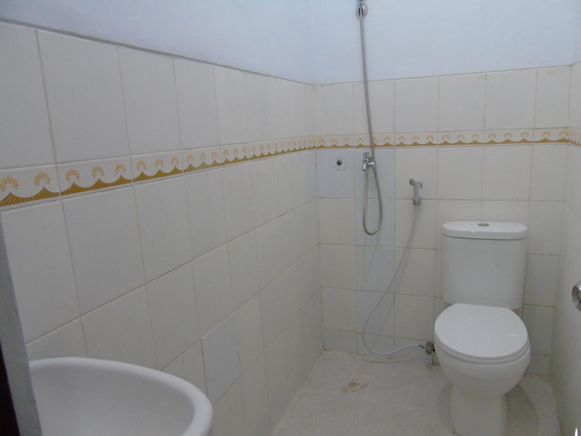 Hotel Permata Zamrud Сиребон Стая снимка